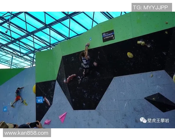 重庆攀岩队独特盯防战术解析与实战应用探讨